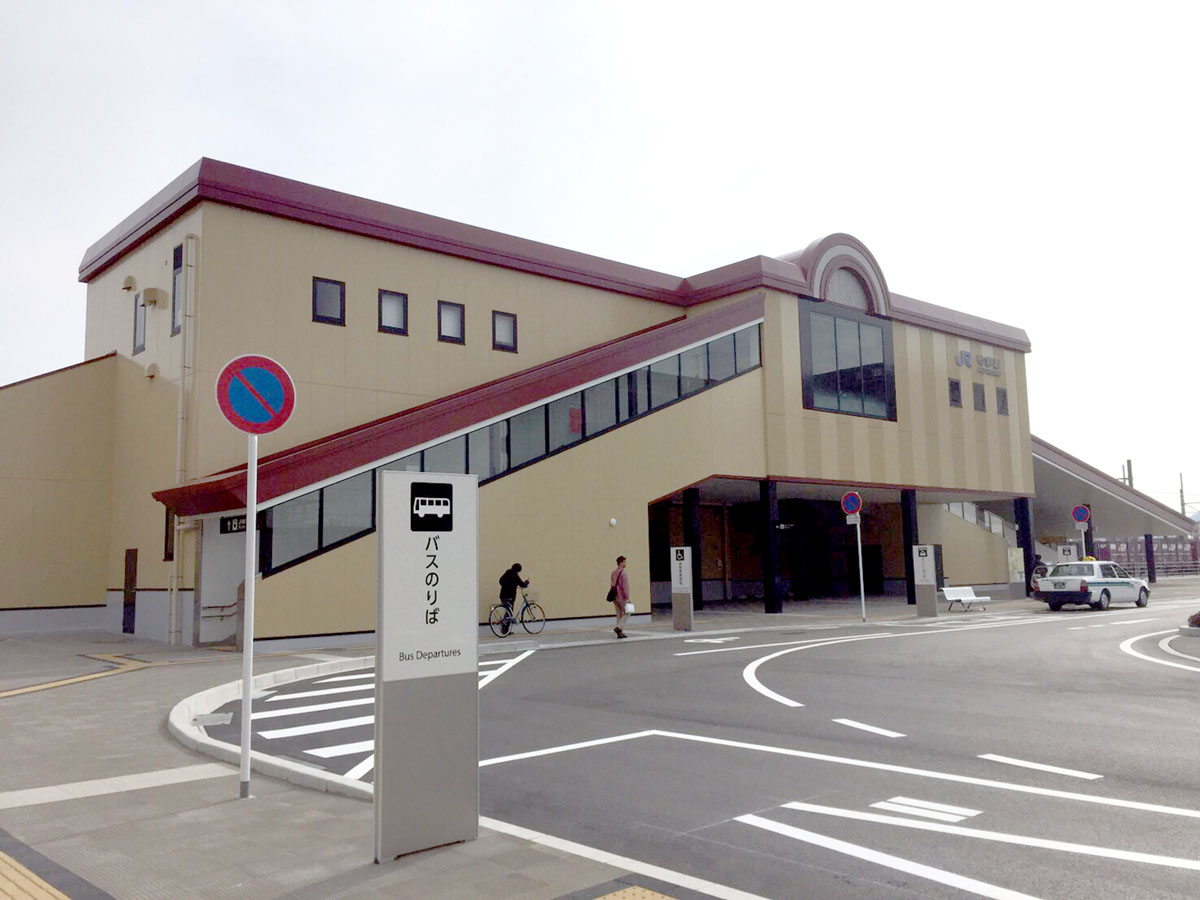 通勤や通学にも便利な立地。