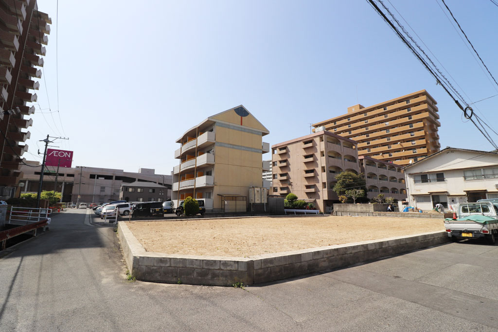 住宅地のため車通りも少なく子育て世代も安心