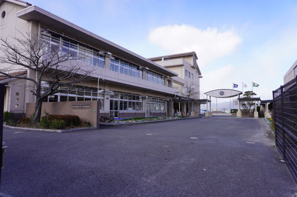 三ツ城小学校