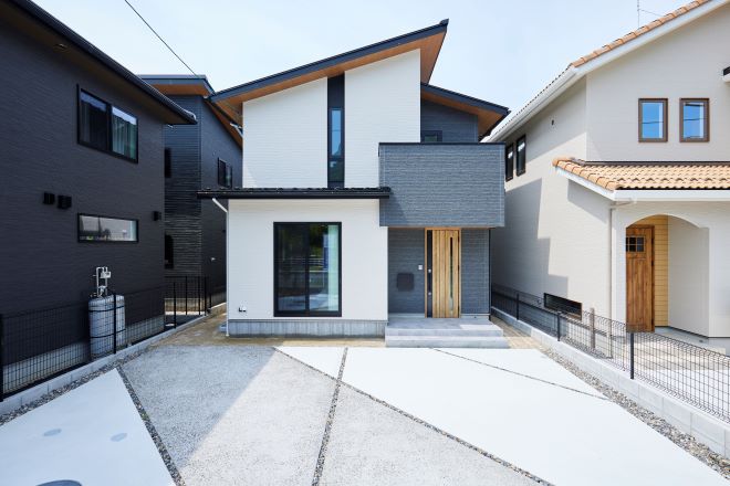 東広島市高屋町／コーディネーター監修！スタイリッシュなデザインの3LDK分譲住宅　