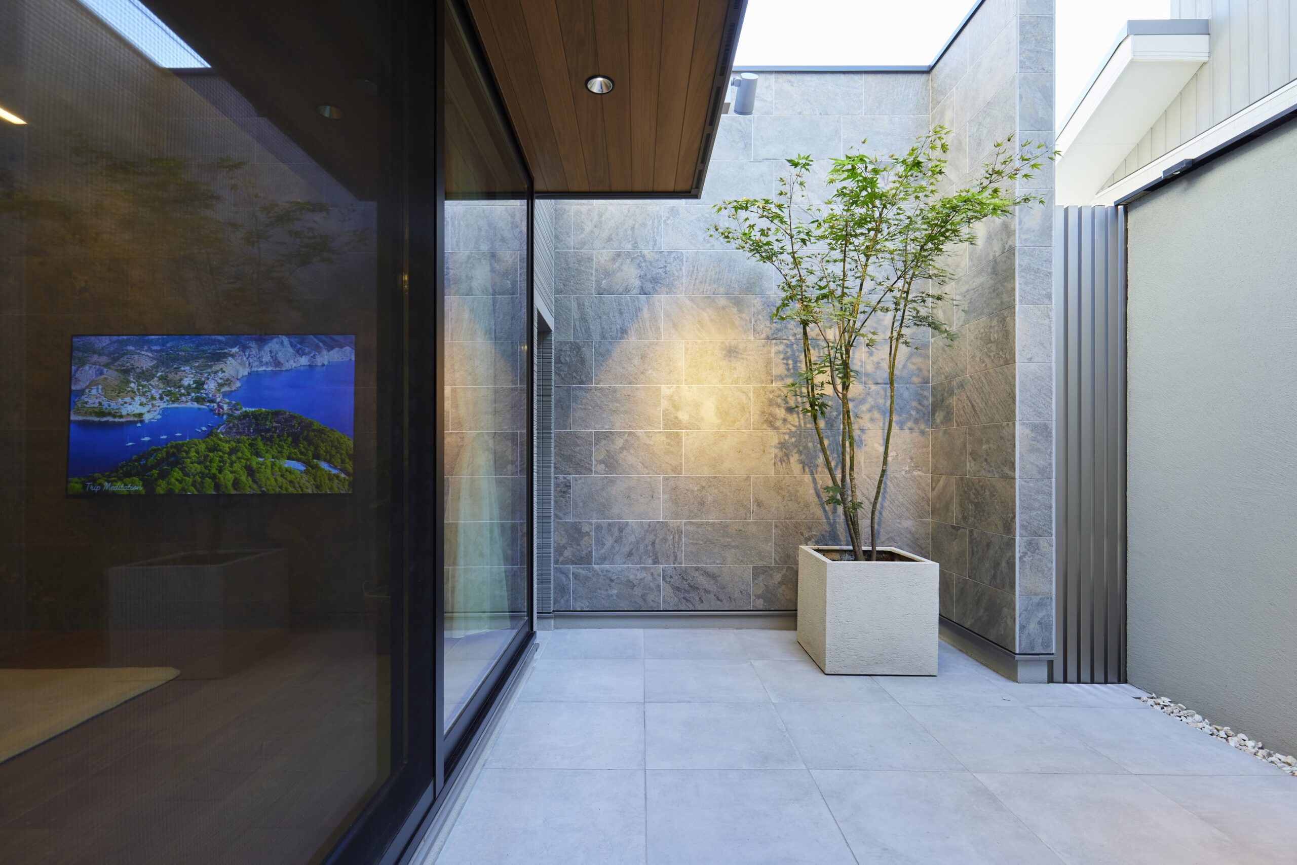 中庭（イメージ写真）